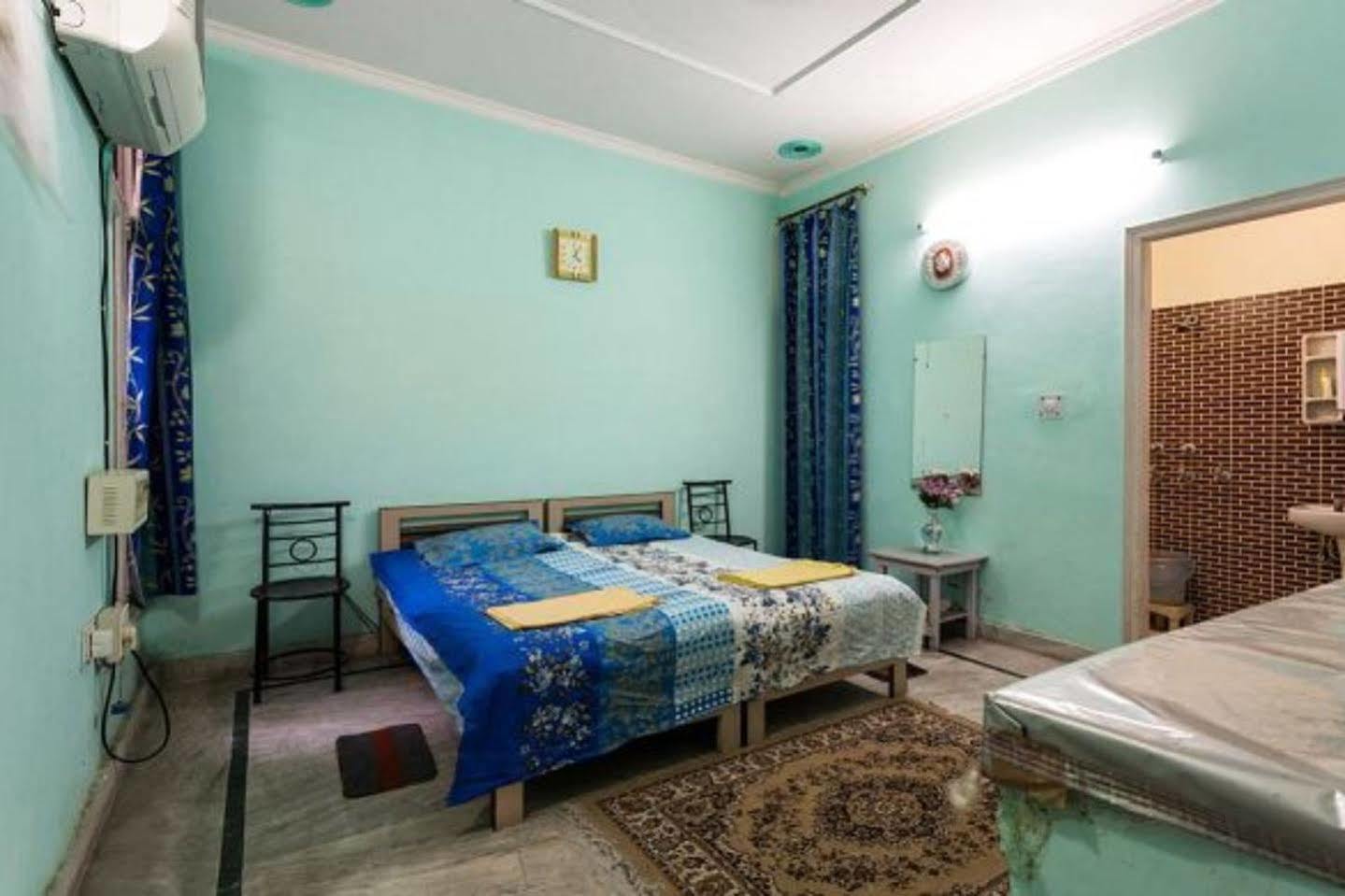 نويدا الكبرى Balaji Guest House - Home Stay المظهر الخارجي الصورة